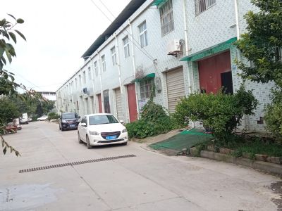陜西省西安市未央區六村堡街道師家營新村兩層民房整院出租（單租一層或二層及單間也可分租）